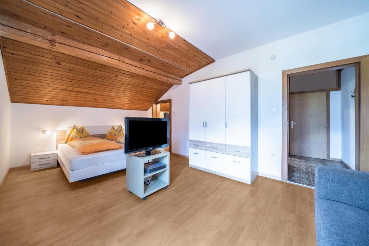 Apartment Tschigat Leilichhof Lana Ngoại thất bức ảnh